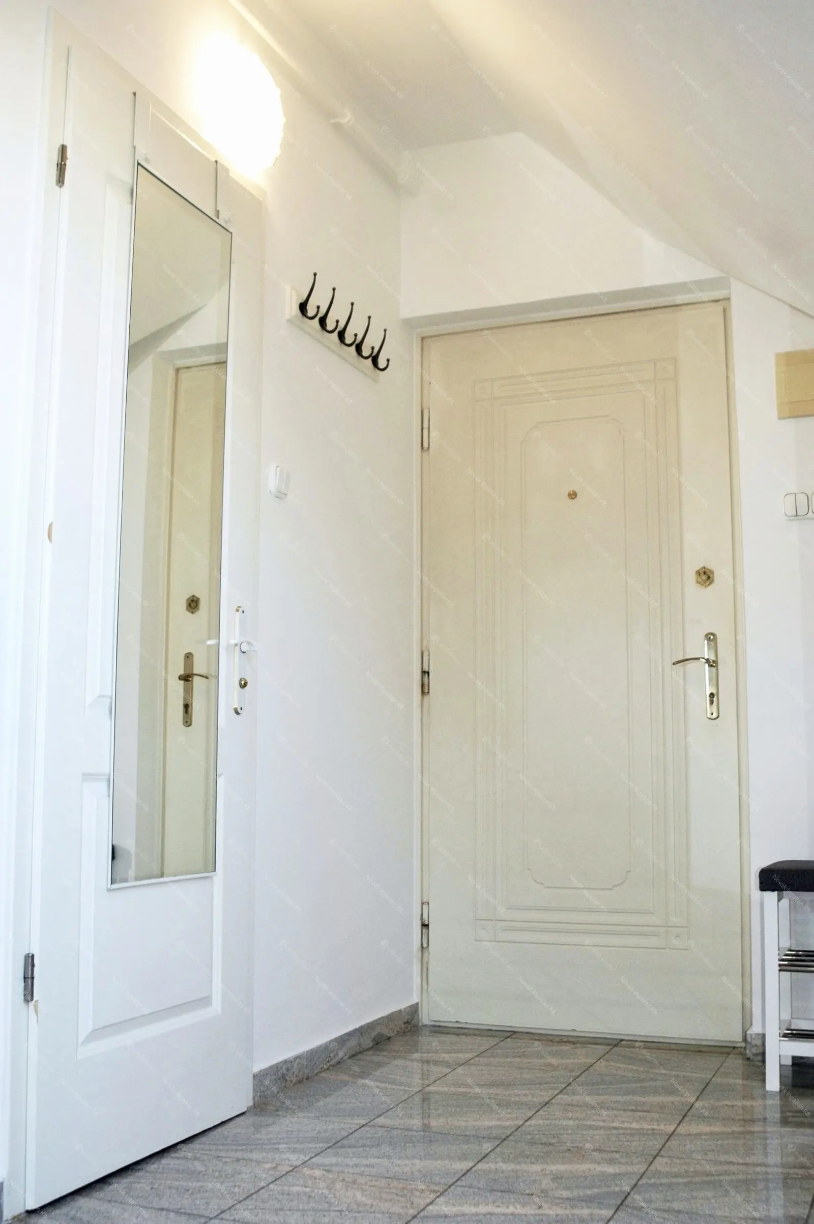 Kiadó albérlet 220000 Ft/hó áron: Budapest, III. kerület  Bécsi út. Mérete: 23 nm, 1 szobás | Alberlet.hu - 6703775