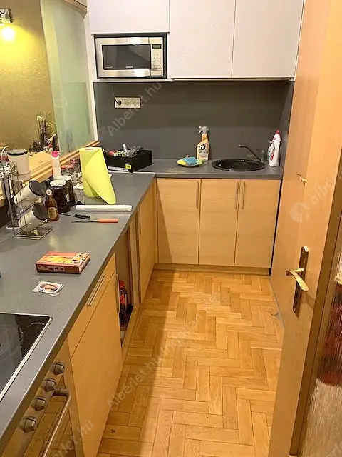 Kiadó albérlet 300000 Ft/hó áron: Budapest, III. kerület  Bécsi út. Mérete: 87 nm, 2 szobás | Alberlet.hu - 6550914