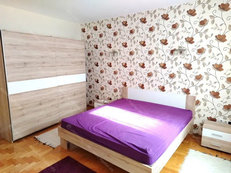 Kiadó albérlet 300000 Ft/hó áron: Budapest, III. kerület  Bécsi út. Mérete: 87 nm, 2 szobás | Alberlet.hu - 6710005