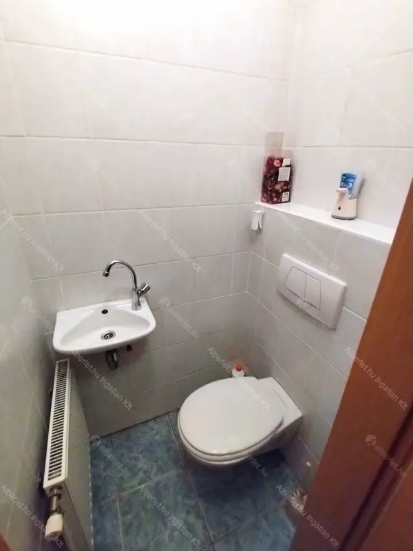 Kiadó albérlet 300000 Ft/hó áron: Budapest, III. kerület  Bécsi út. Mérete: 87 nm, 2 szobás | Alberlet.hu - 6710014