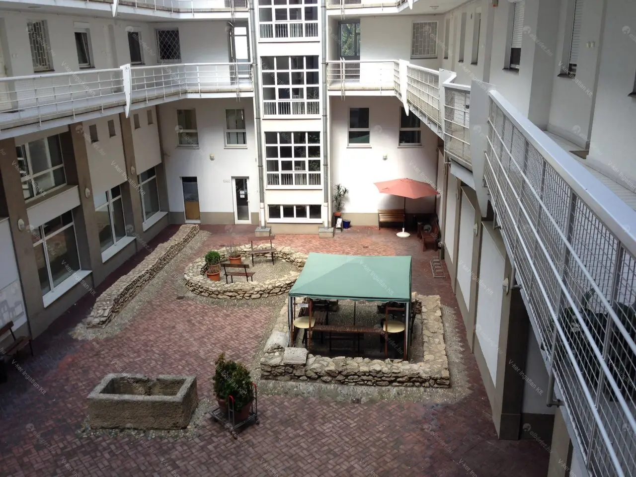 Kiadó albérlet 661000 Ft/hó áron: Budapest, III. kerület  Bécsi út. Mérete: 97 nm, 4 szobás | Alberlet.hu - 6680128