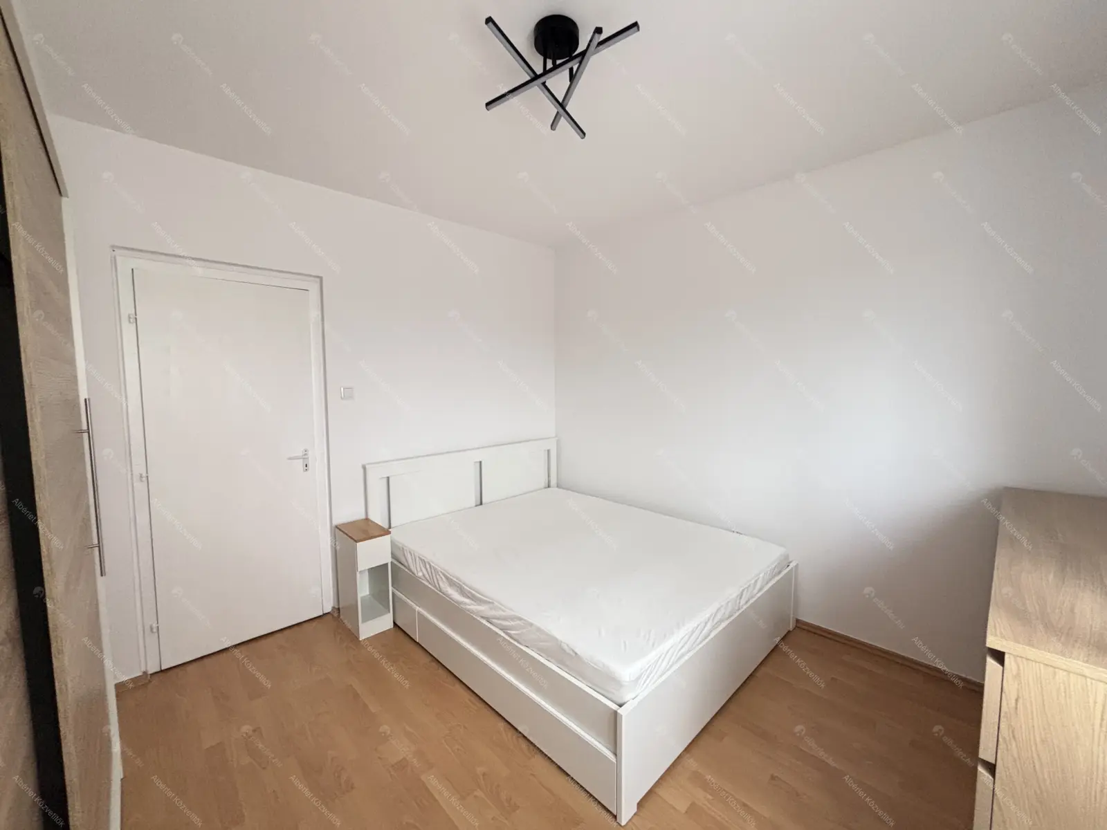 Kiadó albérlet 240000 Ft/hó áron: Budapest, III. kerület  Csobánka tér. Mérete: 51 nm, 2 szobás | Alberlet.hu - 6683864