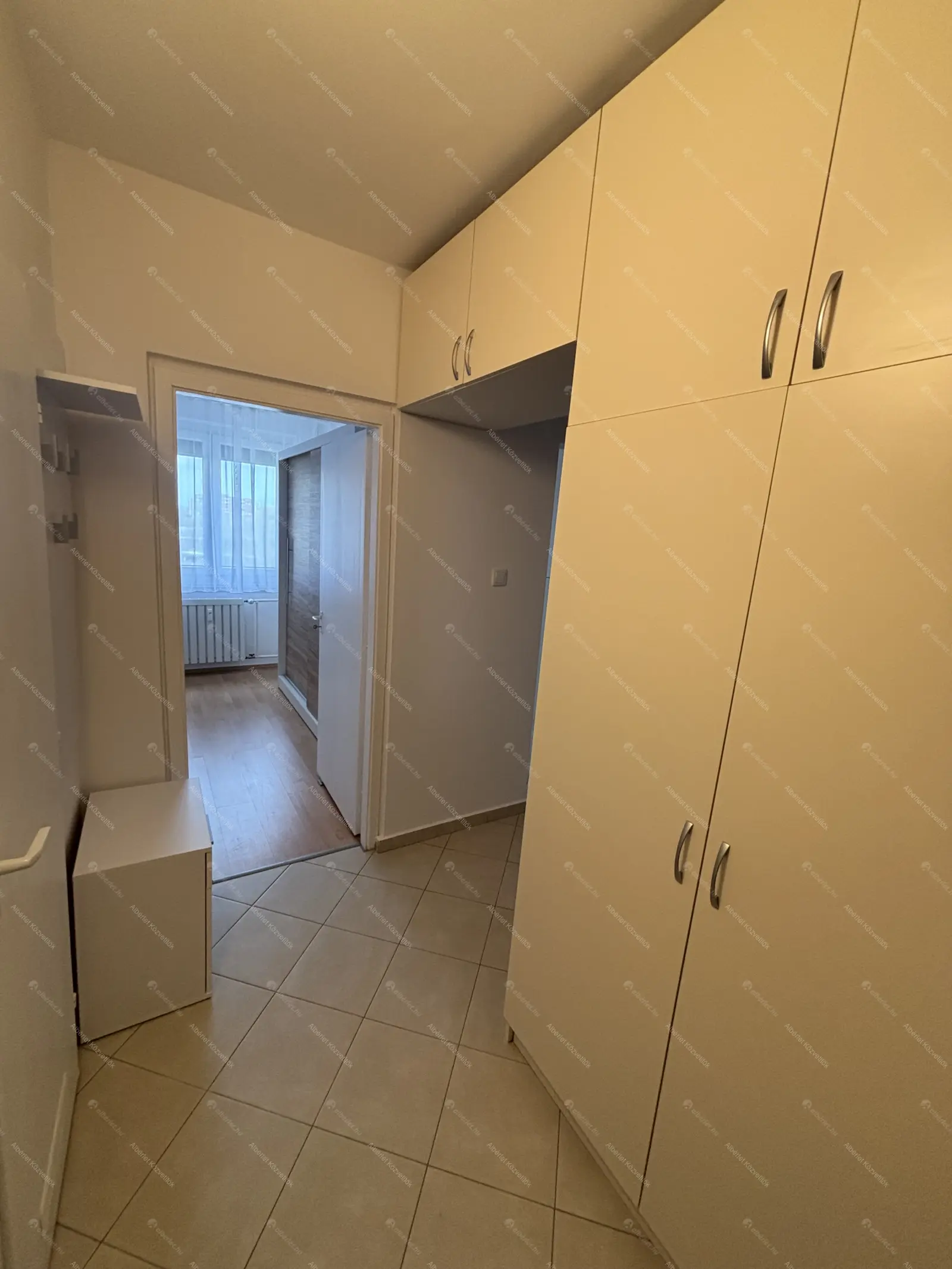 Kiadó albérlet 240000 Ft/hó áron: Budapest, III. kerület  Csobánka tér. Mérete: 51 nm, 2 szobás | Alberlet.hu - 6683866