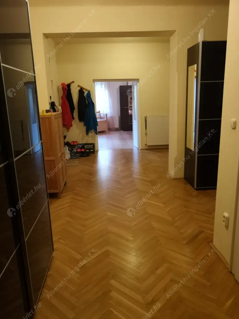 Kiadó albérlet 540000 Ft/hó áron: Budapest, III. kerület  Domoszló útja. Mérete: 147 nm, 4 szobás | Alberlet.hu - 6574827