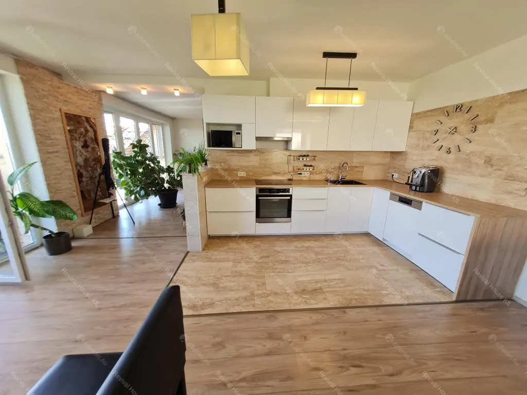 Kiadó albérlet 1300000 Ft/hó áron: Budapest, III. kerület  Éden utca. Mérete: 380 nm, 7 szobás | Alberlet.hu - 6688901