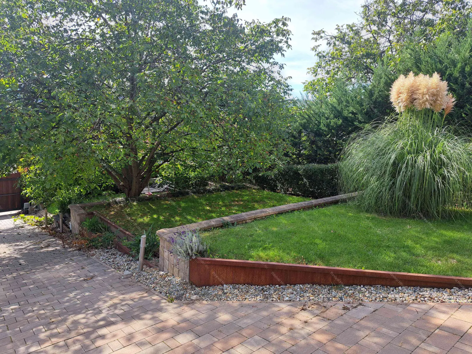 Kiadó albérlet 1300000 Ft/hó áron: Budapest, III. kerület  Éden utca. Mérete: 380 nm, 7 szobás | Alberlet.hu - 6688927