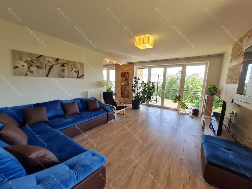 Kiadó albérlet 1300000 Ft/hó áron: Budapest, III. kerület  Éden utca. Mérete: 380 nm, 7 szobás | Alberlet.hu - 6669386