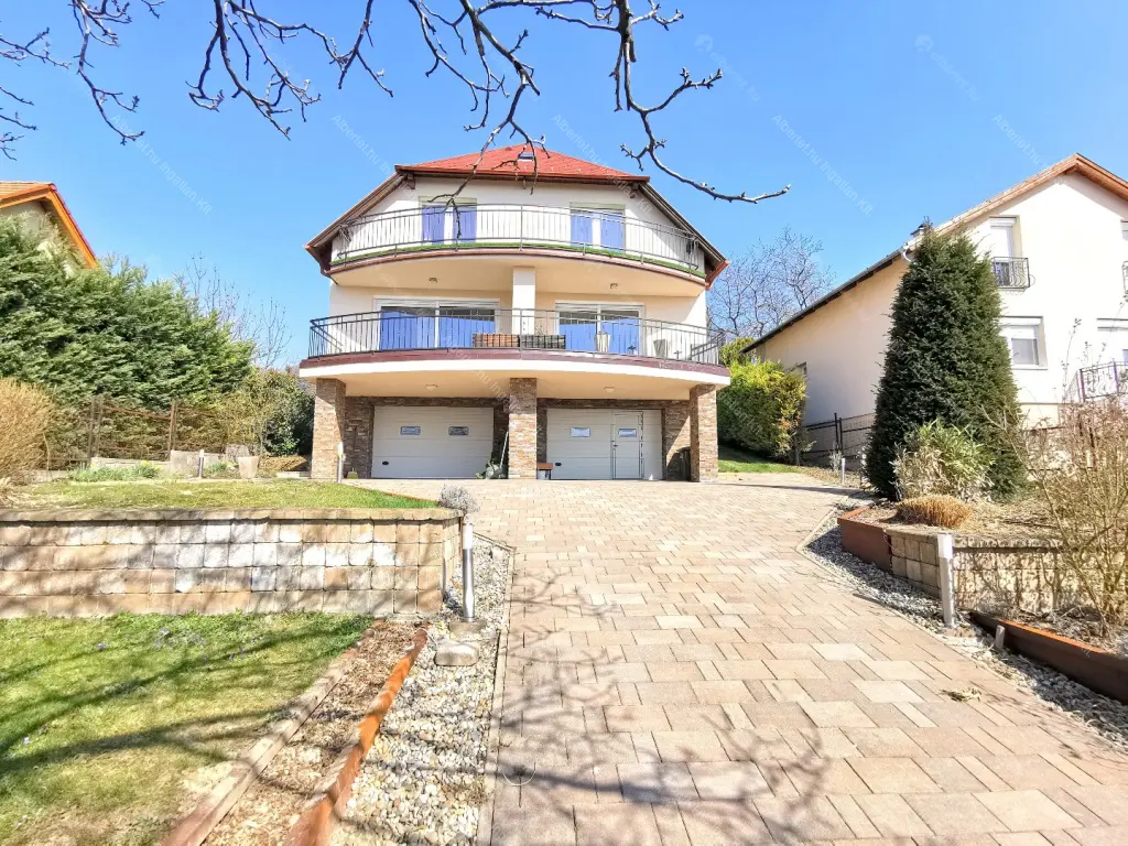 Kiadó albérlet 1199000 Ft/hó áron: Budapest, III. kerület  Éden utca. Mérete: 380 nm, 7 szobás | Alberlet.hu - 6682570