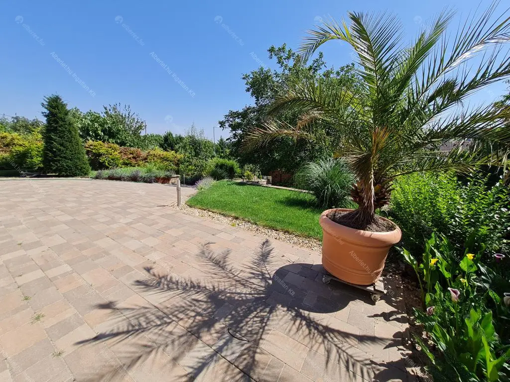 Kiadó albérlet 1199000 Ft/hó áron: Budapest, III. kerület  Éden utca. Mérete: 380 nm, 7 szobás | Alberlet.hu - 6682576