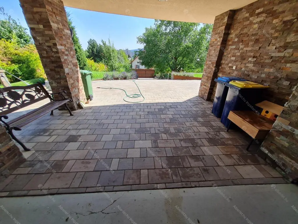 Kiadó albérlet 1199000 Ft/hó áron: Budapest, III. kerület  Éden utca. Mérete: 380 nm, 7 szobás | Alberlet.hu - 6682592