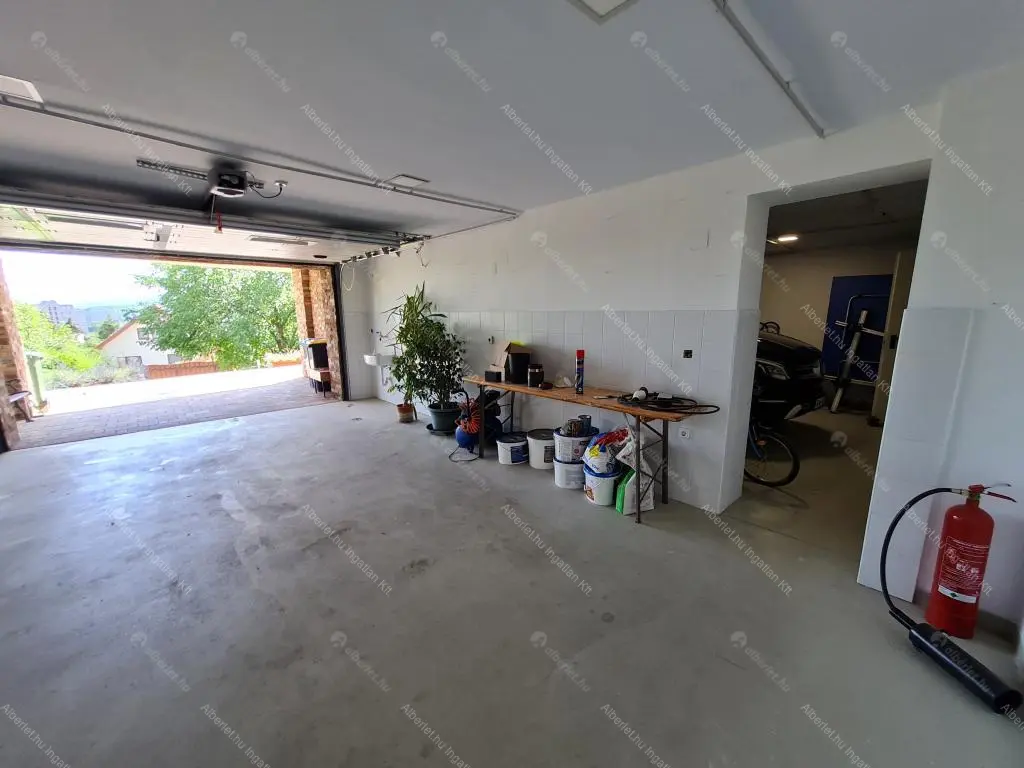 Kiadó albérlet 1199000 Ft/hó áron: Budapest, III. kerület  Éden utca. Mérete: 380 nm, 7 szobás | Alberlet.hu - 6682593