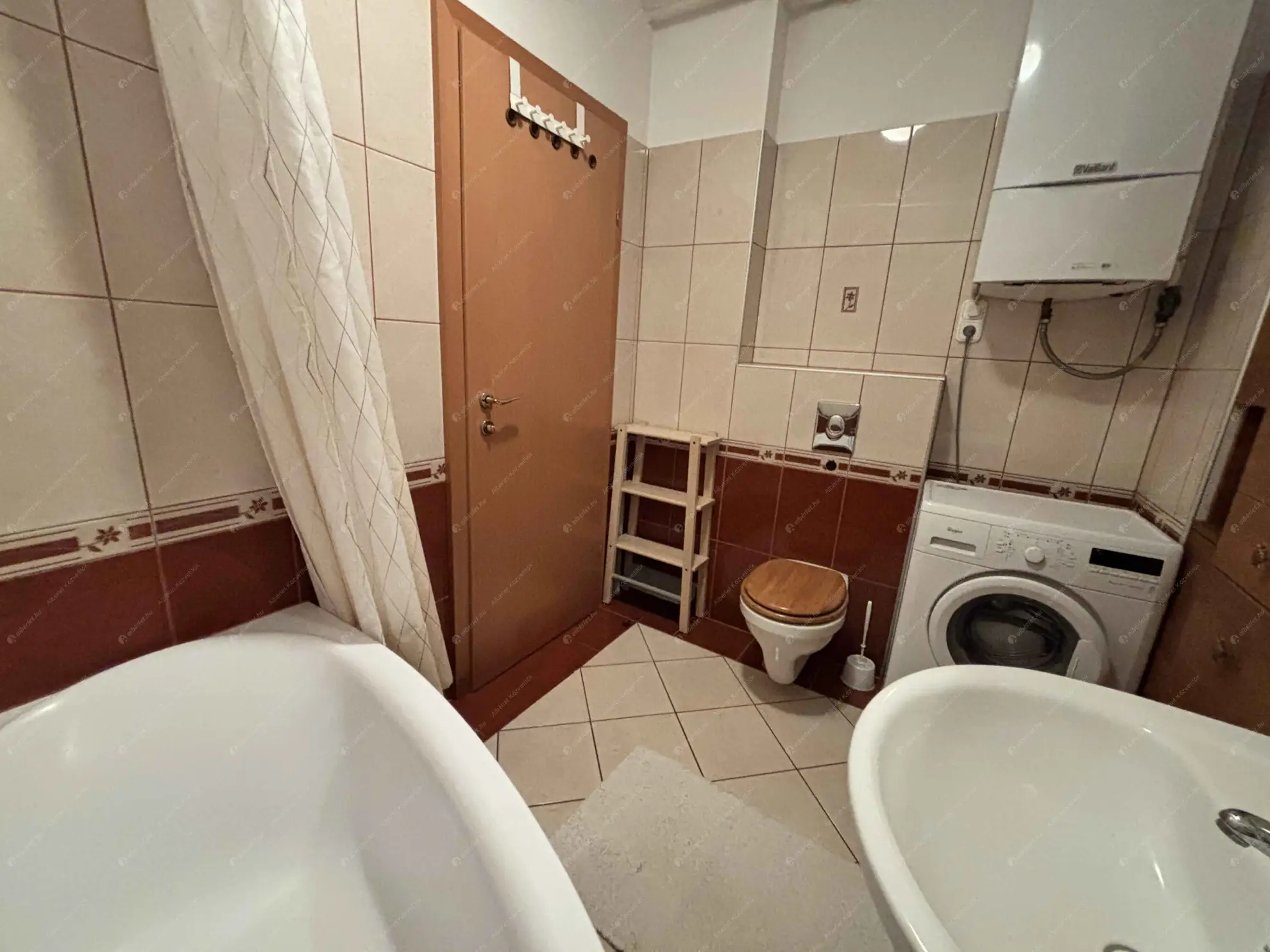 Kiadó albérlet 320000 Ft/hó áron: Budapest, III. kerület  Farkastorki út. Mérete: 73 nm, 2 szobás | Alberlet.hu - 6593536