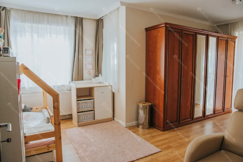 Kiadó albérlet 790000 Ft/hó áron: Budapest, III. kerület  Flóra utca. Mérete: 135 nm, 4 szobás | Alberlet.hu - 6686603