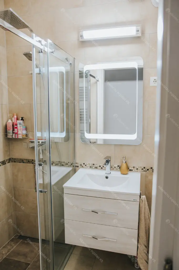 Kiadó albérlet 790000 Ft/hó áron: Budapest, III. kerület  Flóra utca. Mérete: 135 nm, 4 szobás | Alberlet.hu - 6686607