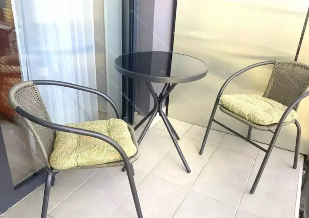 Kiadó albérlet 220000 Ft/hó áron: Budapest, III. kerület  Folyamőr utca. Mérete: 30 nm, 1 szobás | Alberlet.hu - 6675911