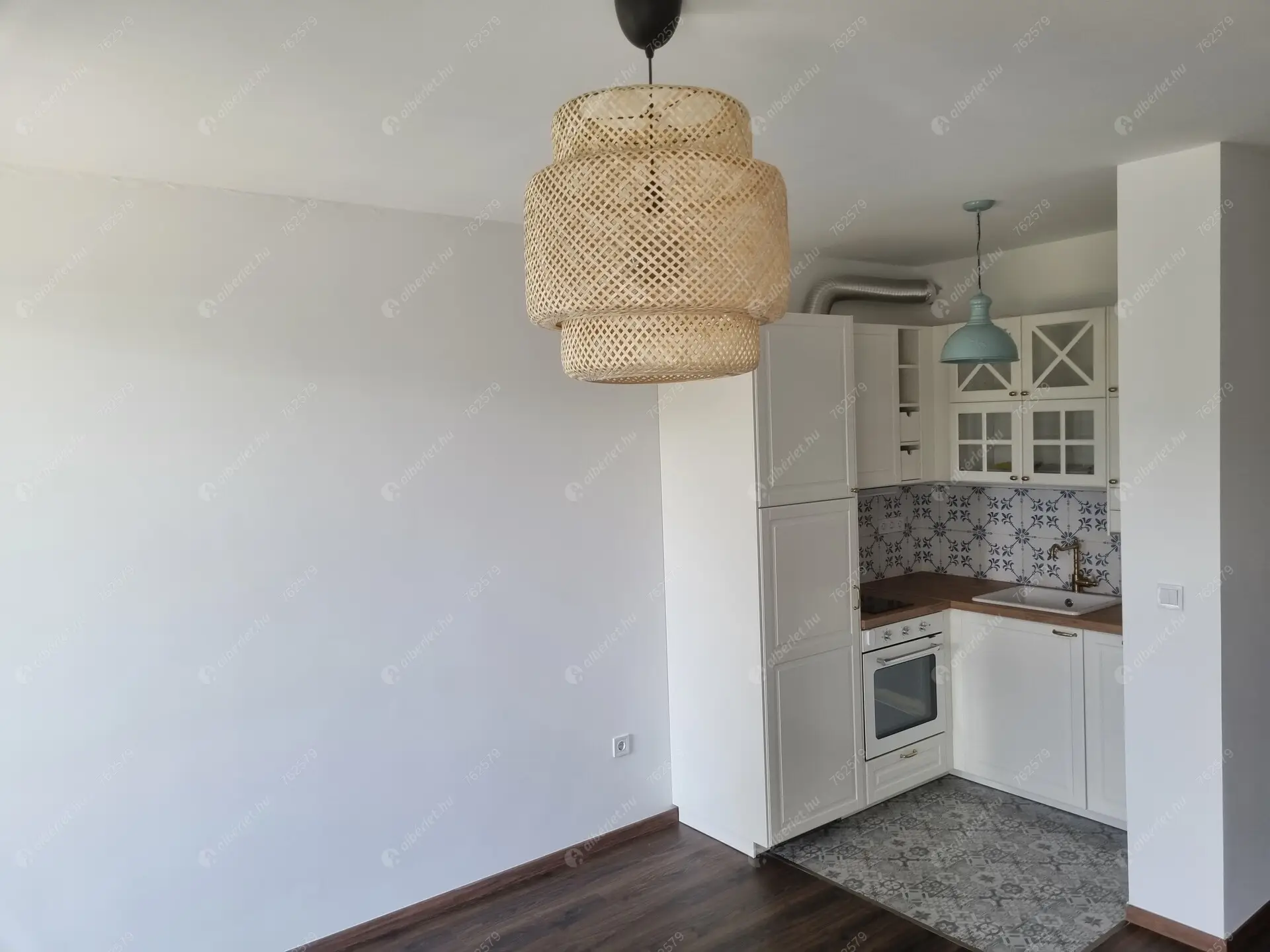 Kiadó albérlet 200000 Ft/hó áron: Budapest, III. kerület  Folyamőr utca. Mérete: 30 nm, 1 szobás | Alberlet.hu - 6463429