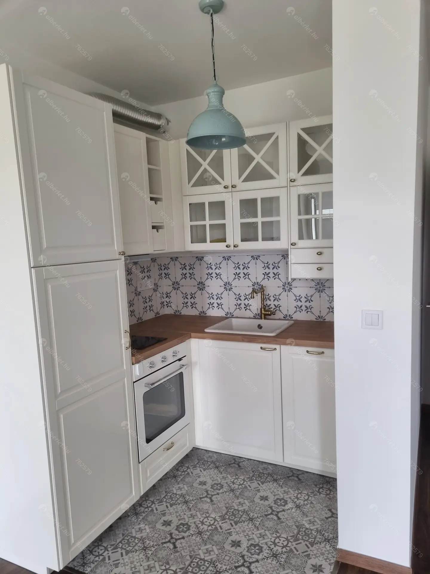 Kiadó albérlet 200000 Ft/hó áron: Budapest, III. kerület  Folyamőr utca. Mérete: 30 nm, 1 szobás | Alberlet.hu - 6463432