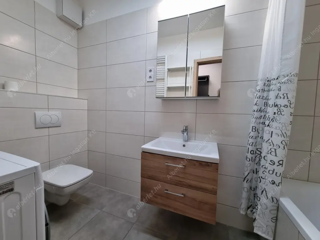 Kiadó albérlet 300000 Ft/hó áron: Budapest, III. kerület  Folyamőr utca. Mérete: 45 nm, 2 szobás | Alberlet.hu - 6595455