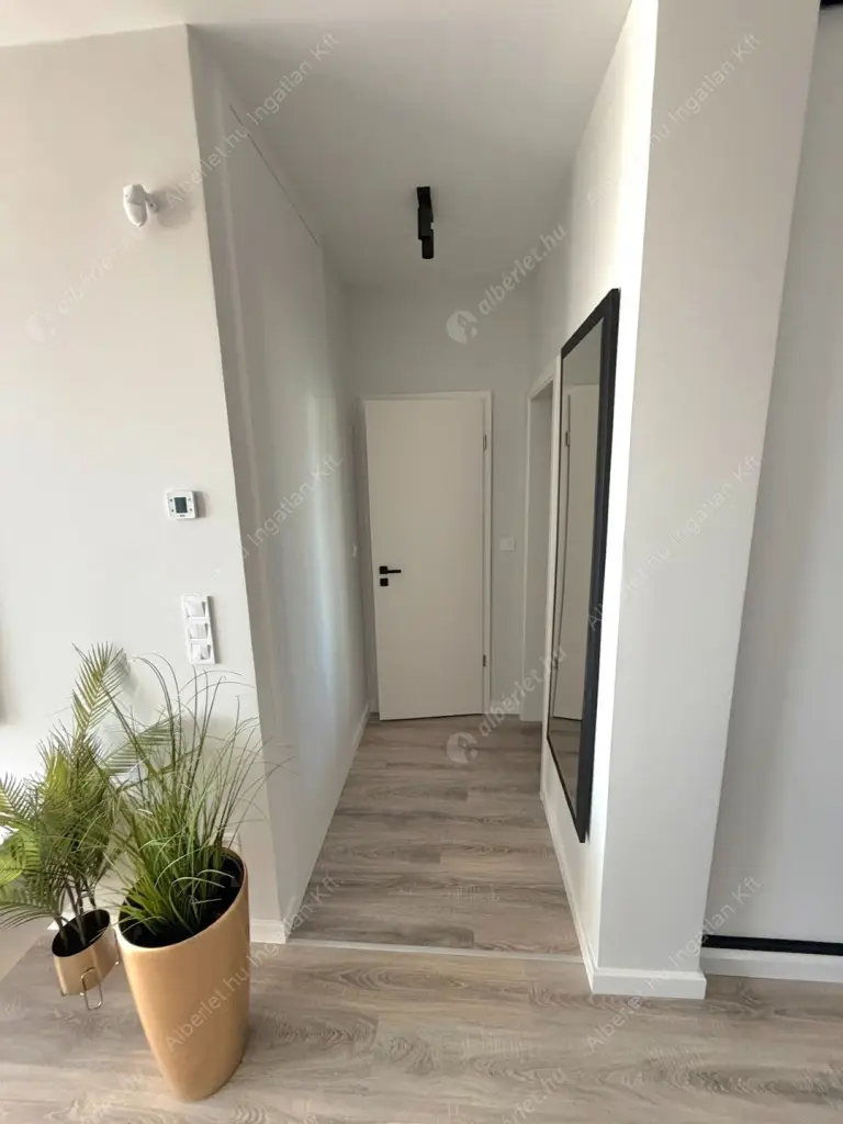 Kiadó albérlet 349000 Ft/hó áron: Budapest, III. kerület  Folyamőr utca. Mérete: 55 nm, 2 szobás | Alberlet.hu - 6624736