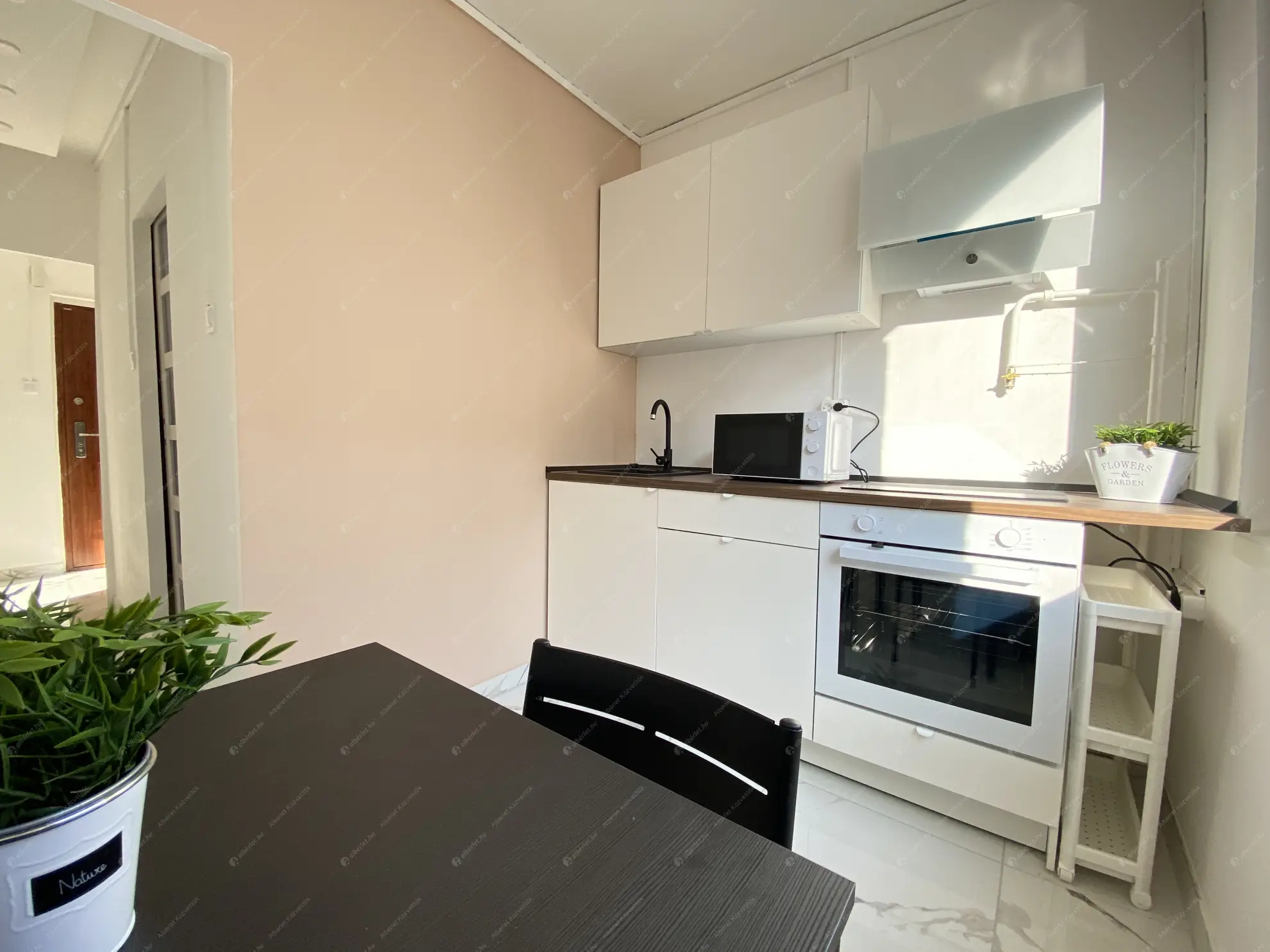 Kiadó albérlet 180000 Ft/hó áron: Budapest, III. kerület  Gulácsi L. utca. Mérete: 36 nm, 1 szobás | Alberlet.hu - 6601866