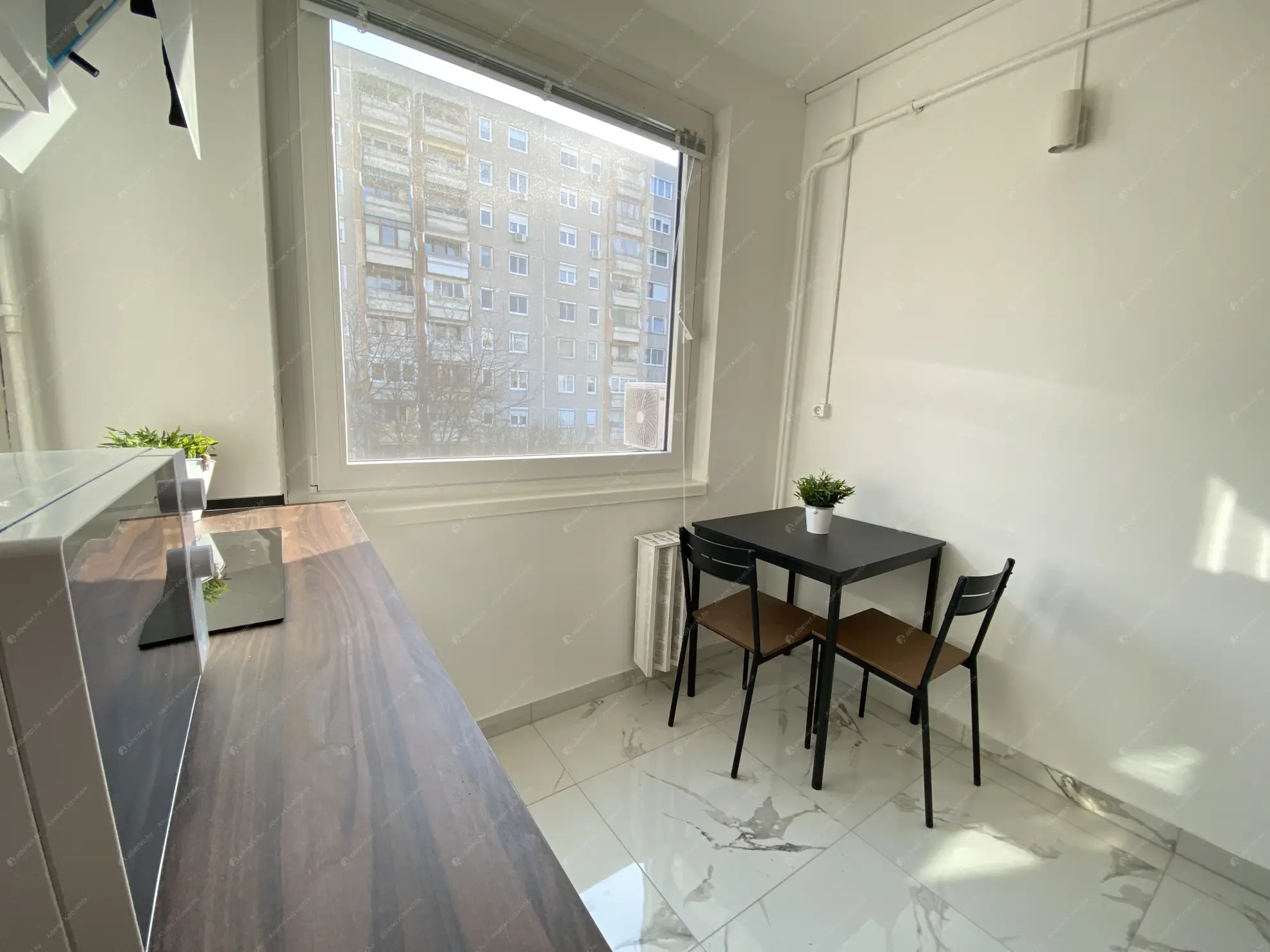 Kiadó albérlet 180000 Ft/hó áron: Budapest, III. kerület  Gulácsi L. utca. Mérete: 36 nm, 1 szobás | Alberlet.hu - 6601867