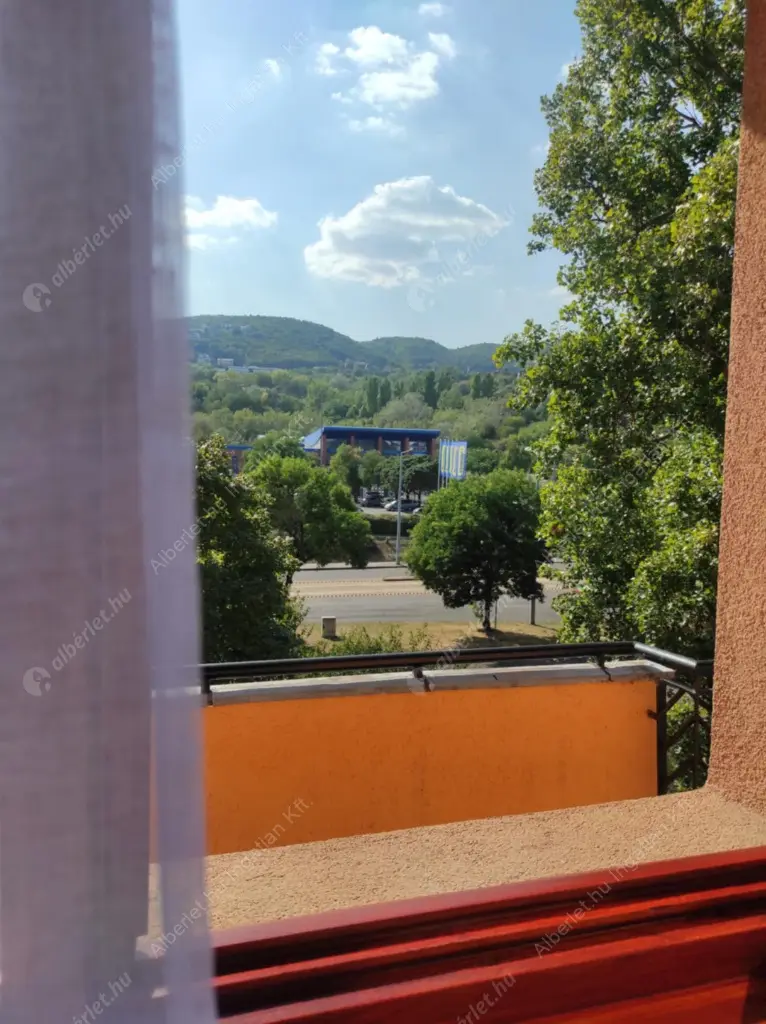 Kiadó albérlet 290000 Ft/hó áron: Budapest, III. kerület  Gyenes utca. Mérete: 56 nm, 2 szobás | Alberlet.hu - 6575072