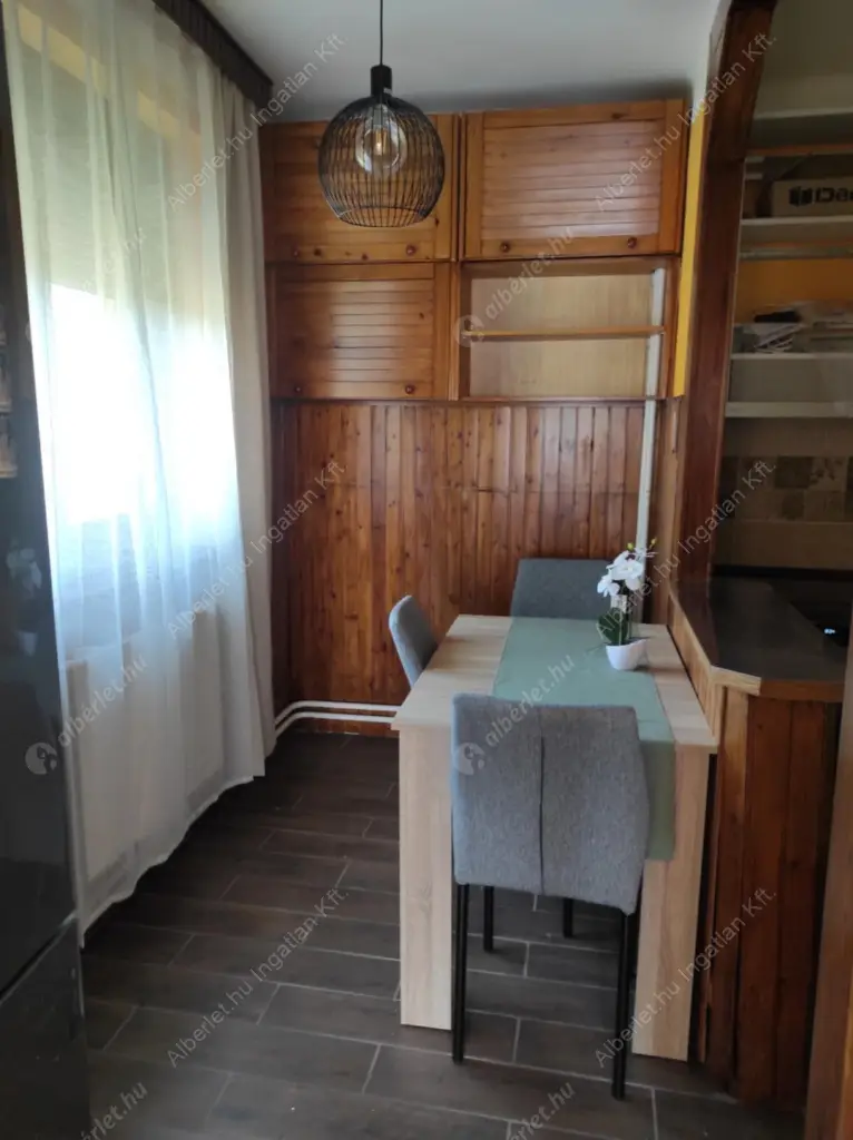 Kiadó albérlet 290000 Ft/hó áron: Budapest, III. kerület  Gyenes utca. Mérete: 56 nm, 2 szobás | Alberlet.hu - 6575076