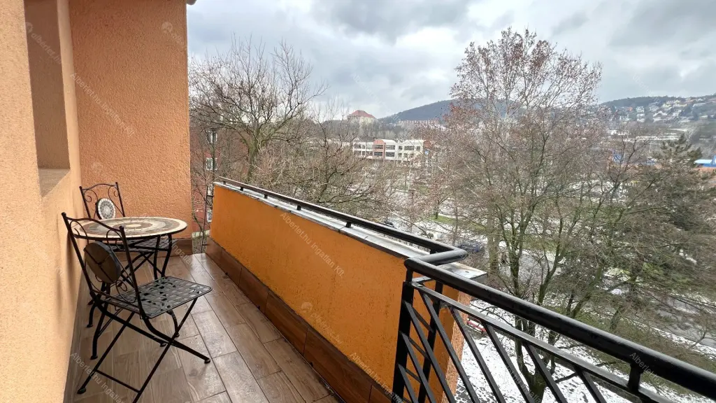 Kiadó albérlet 290000 Ft/hó áron: Budapest, III. kerület  Gyenes utca. Mérete: 56 nm, 2 szobás | Alberlet.hu - 6644029