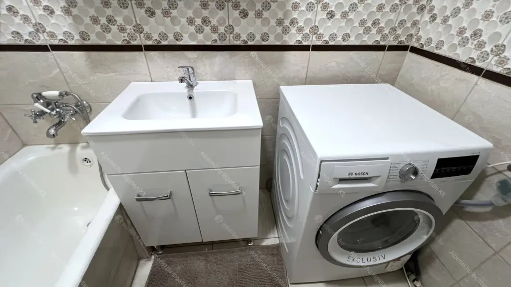 Kiadó albérlet 290000 Ft/hó áron: Budapest, III. kerület  Gyenes utca. Mérete: 56 nm, 2 szobás | Alberlet.hu - 6644040