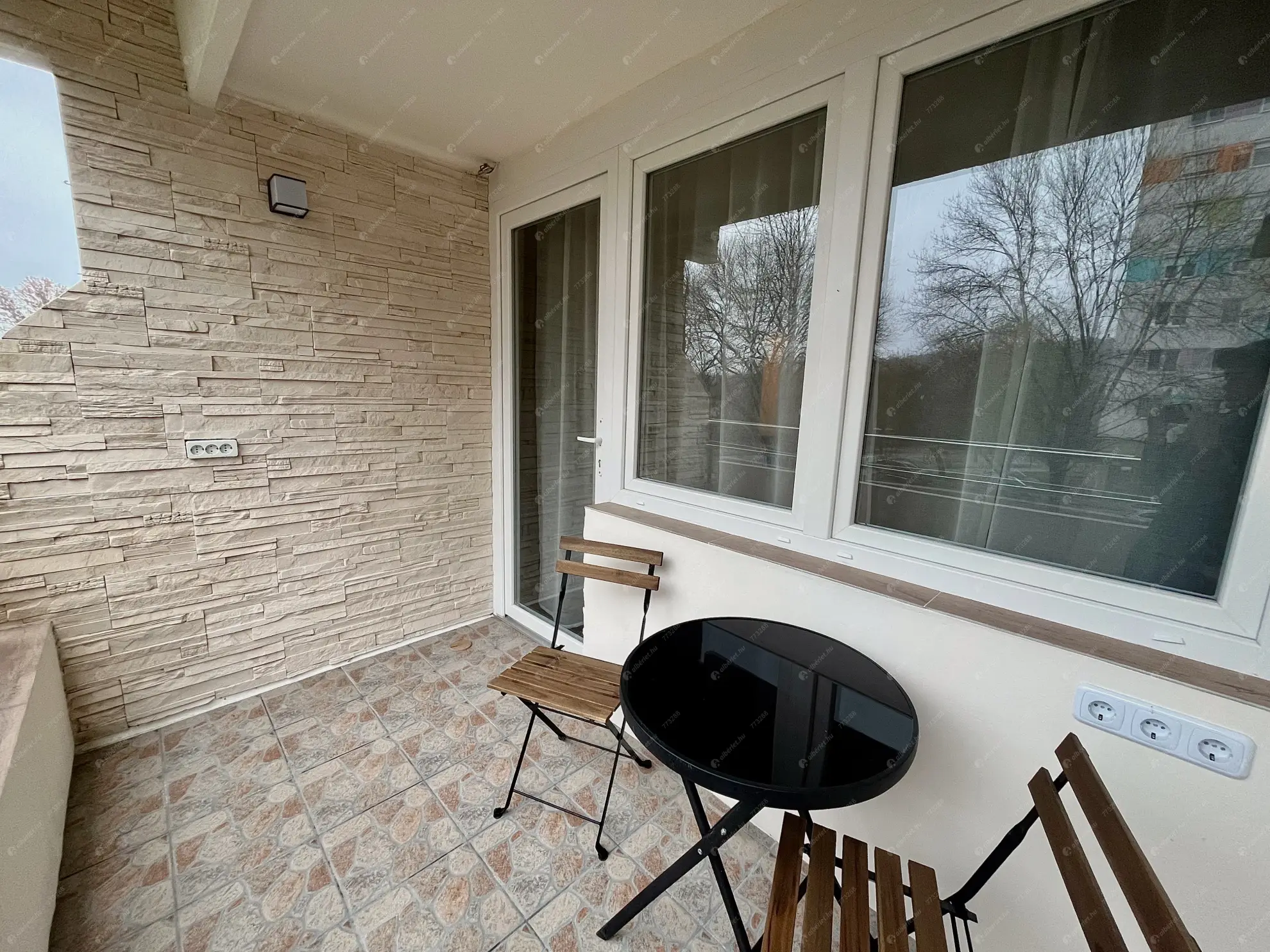 Kiadó albérlet 270000 Ft/hó áron: Budapest, III. kerület  Hadriánus utca. Mérete: 50 nm, 2 szobás | Alberlet.hu - 6628798