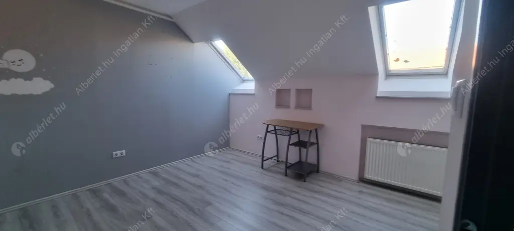 Kiadó albérlet 490000 Ft/hó áron: Budapest, III. kerület  Hegesztő utca. Mérete: 185 nm, 4 szobás | Alberlet.hu - 6517783