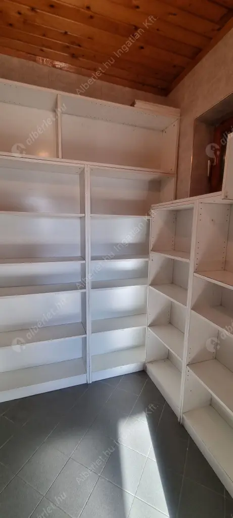 Kiadó albérlet 490000 Ft/hó áron: Budapest, III. kerület  Hegesztő utca. Mérete: 185 nm, 4 szobás | Alberlet.hu - 6517788