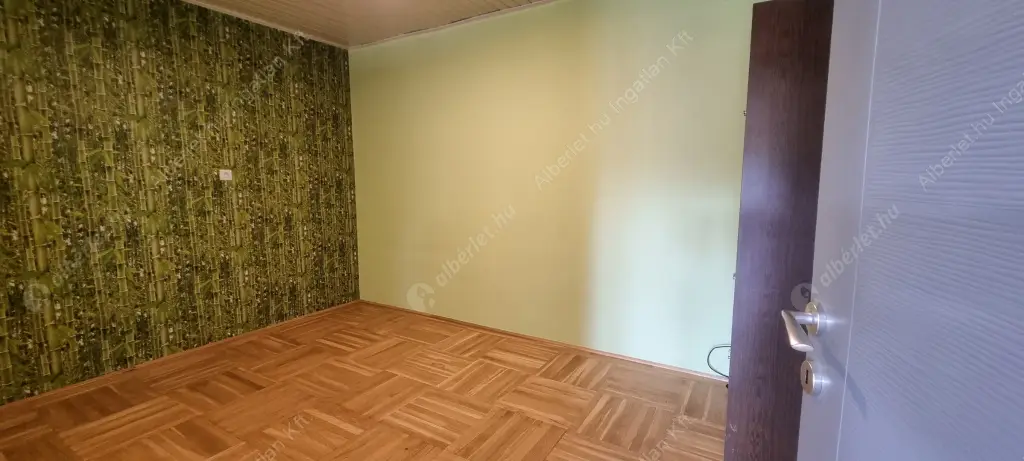 Kiadó albérlet 490000 Ft/hó áron: Budapest, III. kerület  Hegesztő utca. Mérete: 185 nm, 4 szobás | Alberlet.hu - 6615740