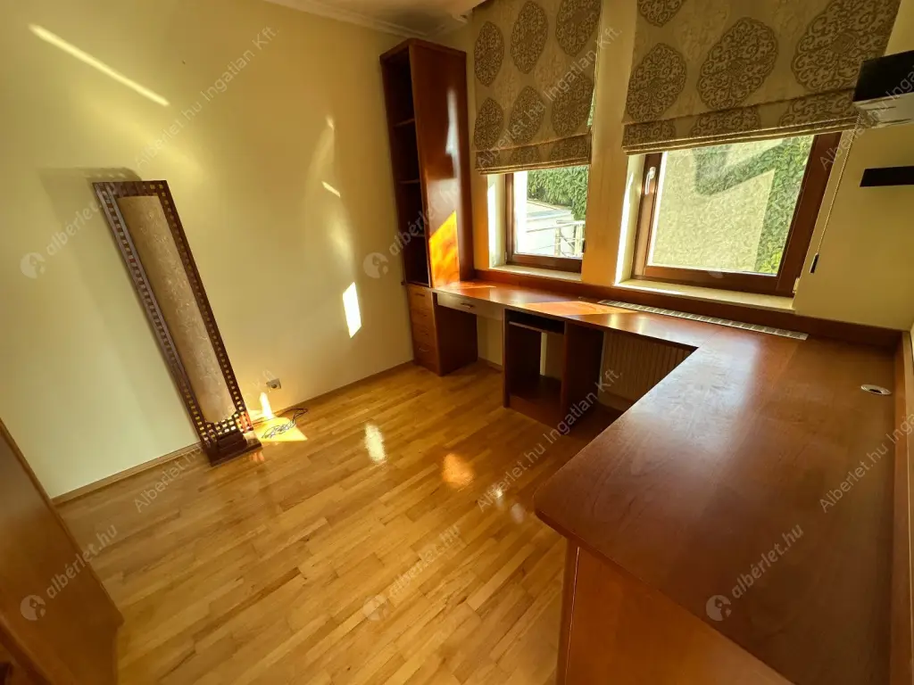 Kiadó albérlet 500000 Ft/hó áron: Budapest, III. kerület  Hegyoldal utca. Mérete: 120 nm, 4 szobás | Alberlet.hu - 6576175