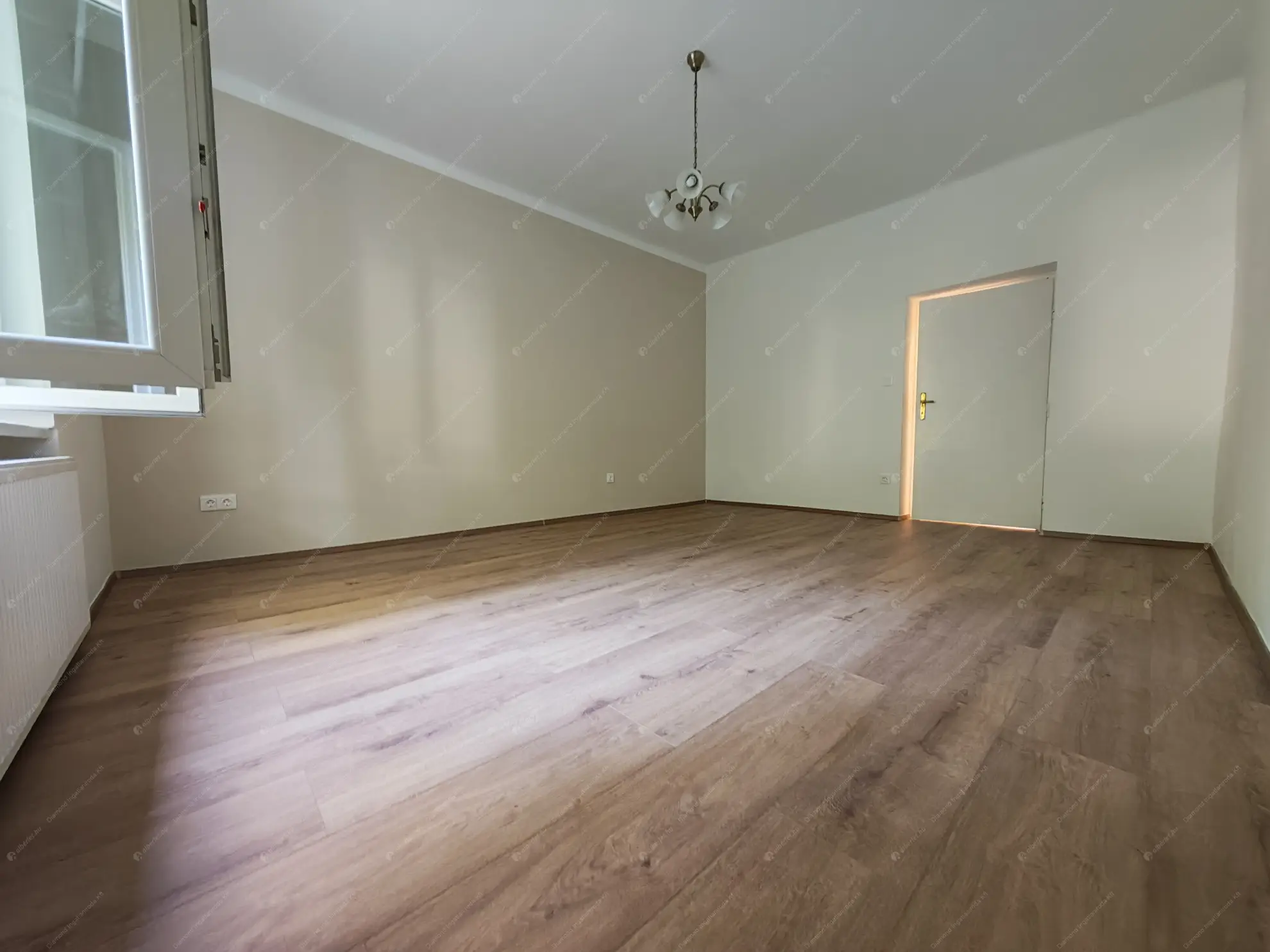 Kiadó albérlet 240000 Ft/hó áron: Budapest, III. kerület  Hévízi út. Mérete: 54 nm, 2 szobás | Alberlet.hu - 6562195