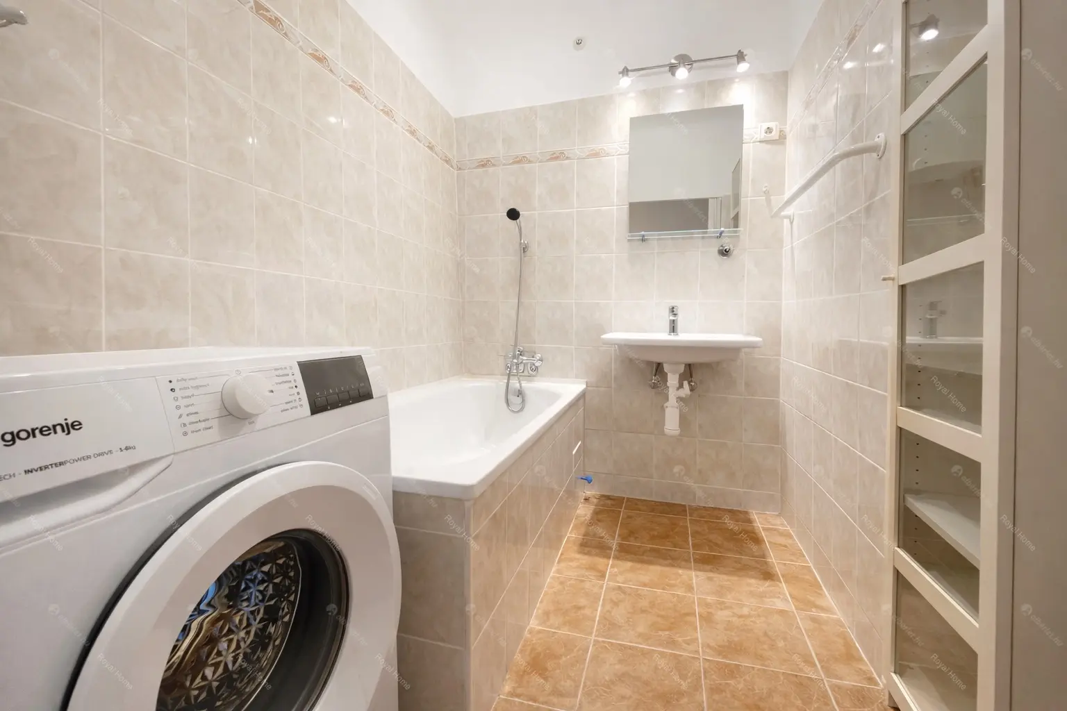 Kiadó albérlet 180000 Ft/hó áron: Budapest, III. kerület  Hunor utca. Mérete: 35 nm, 1 szobás | Alberlet.hu - 6688568