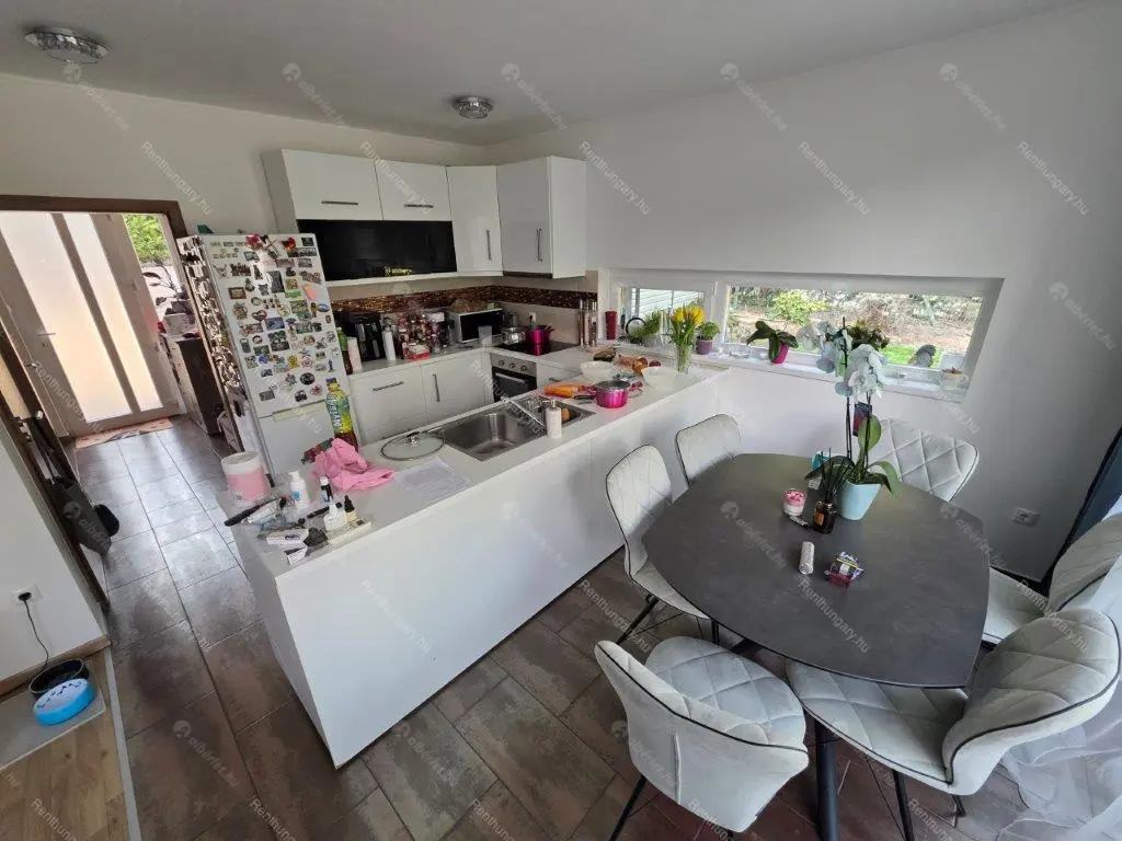 Kiadó albérlet 650000 Ft/hó áron: Budapest, III. kerület  Iglice utca. Mérete: 107 nm, 5 szobás | Alberlet.hu - 6708540