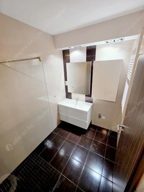 Kiadó albérlet 490000 Ft/hó áron: Budapest, III. kerület  Iglice utca. Mérete: 95 nm, 4 szobás | Alberlet.hu - 6608075