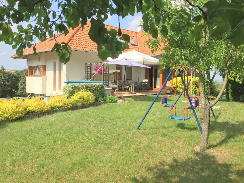 Kiadó albérlet 4800000 Ft/hó áron: Budapest, III. kerület  Jablonka út. Mérete: 400 nm, 8 szobás | Alberlet.hu - 6519691