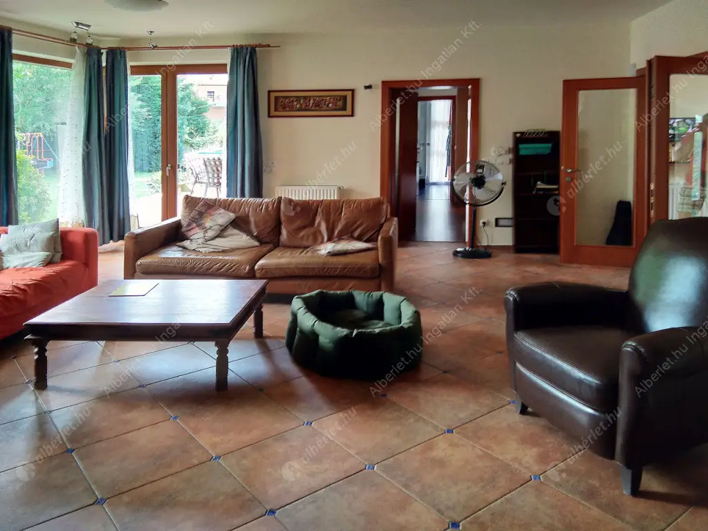 Kiadó albérlet 4800000 Ft/hó áron: Budapest, III. kerület  Jablonka út. Mérete: 400 nm, 8 szobás | Alberlet.hu - 6519697