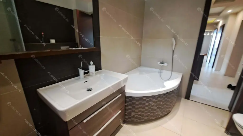 Kiadó albérlet 622000 Ft/hó áron: Budapest, III. kerület  Jablonka út. Mérete: 80 nm, 3 szobás | Alberlet.hu - 6686165