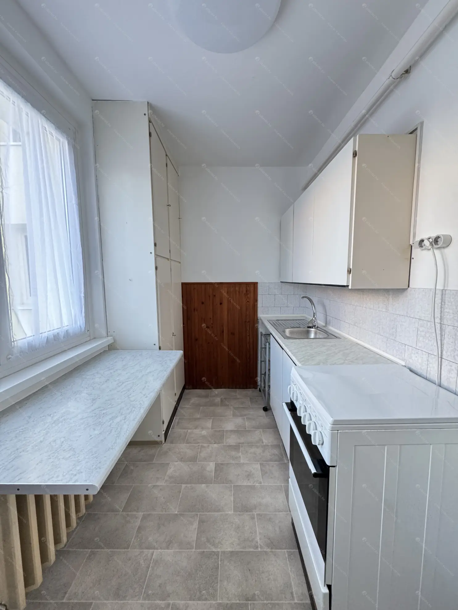 Kiadó albérlet 200000 Ft/hó áron: Budapest, III. kerület  Juhász Gyula utca. Mérete: 51 nm, 1 szobás | Alberlet.hu - 6551510