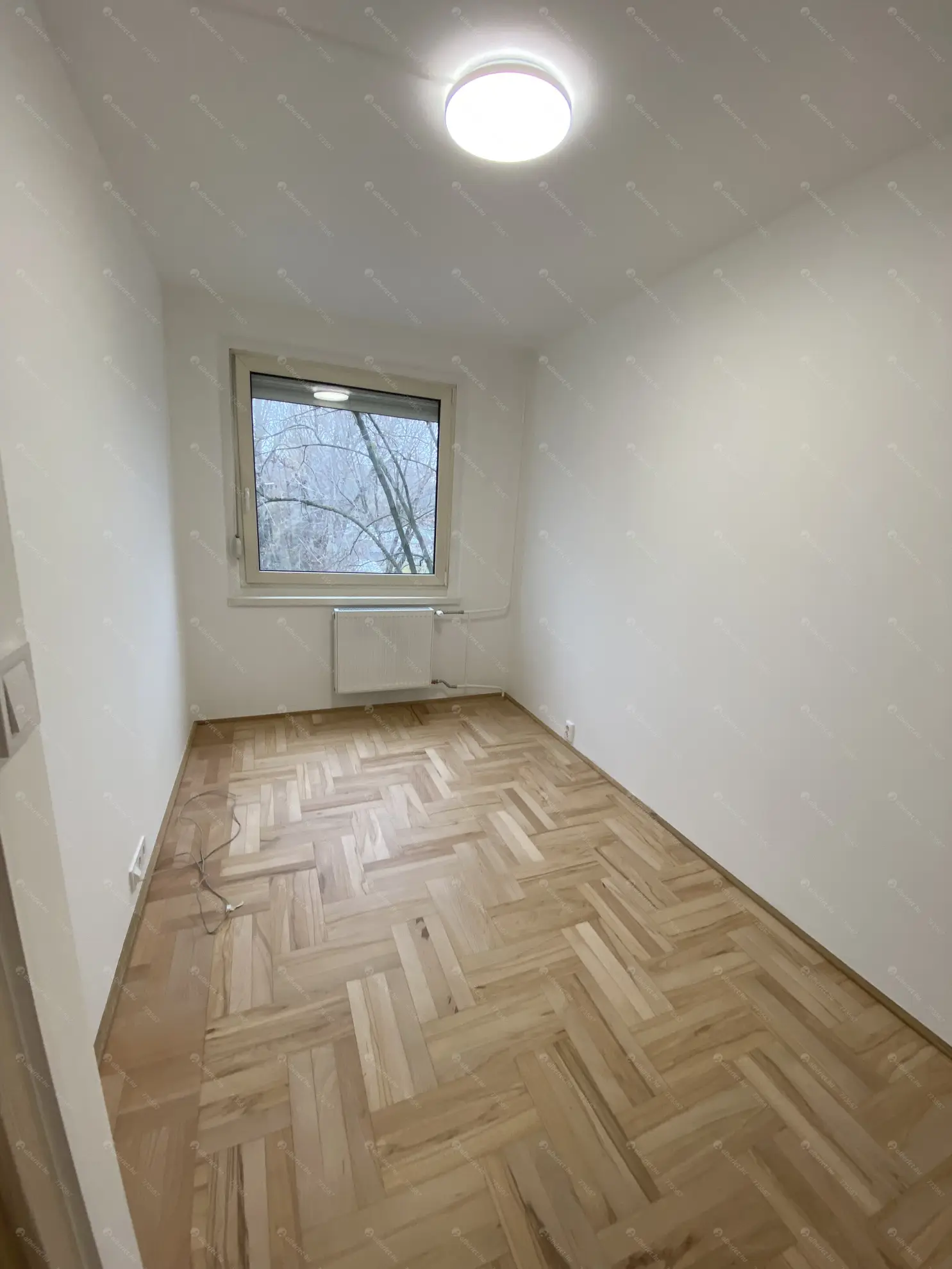 Kiadó albérlet 270000 Ft/hó áron: Budapest, III. kerület  Kadosa utca. Mérete: 54 nm, 1 szobás | Alberlet.hu - 6633305