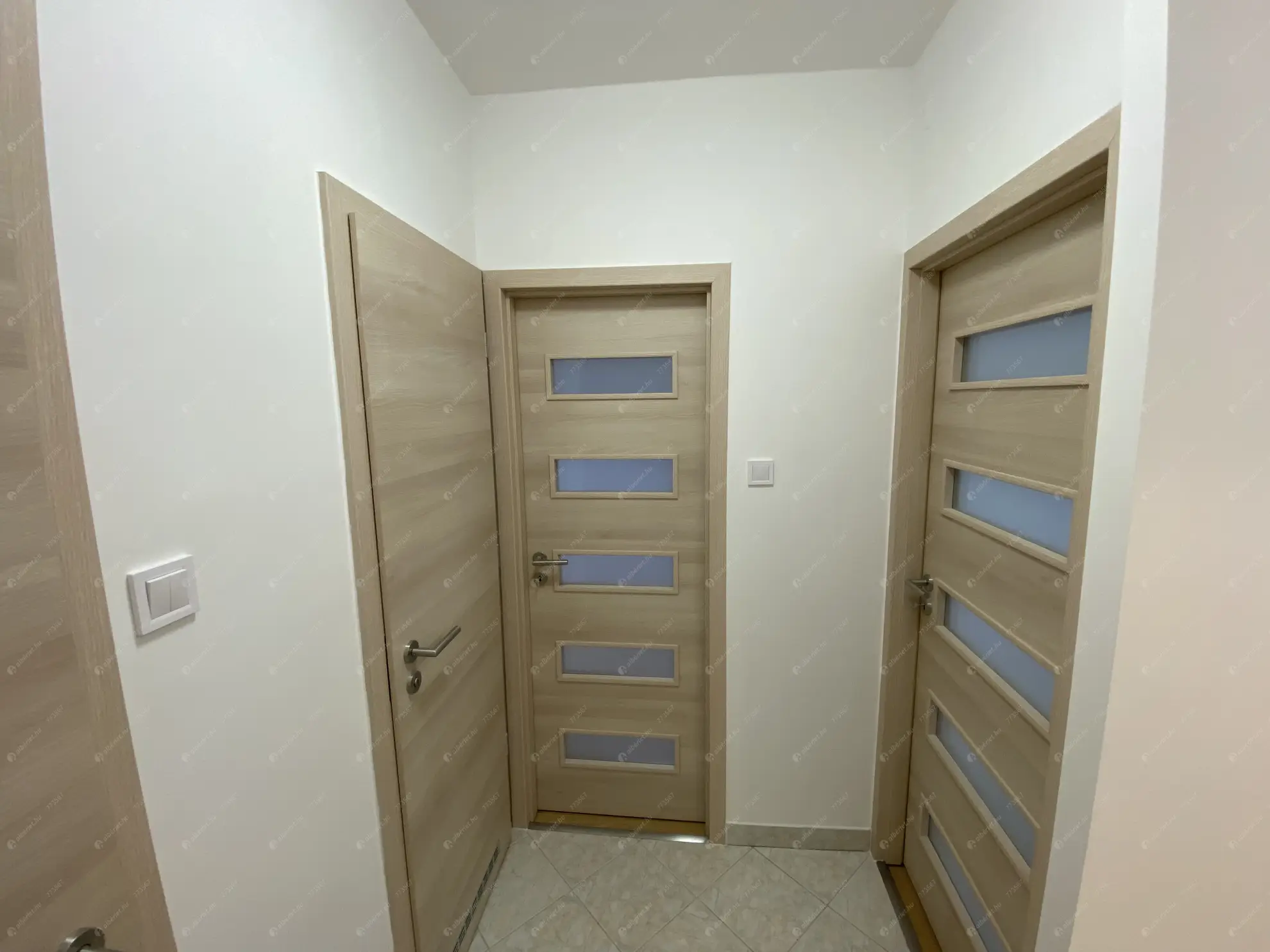 Kiadó albérlet 270000 Ft/hó áron: Budapest, III. kerület  Kadosa utca. Mérete: 54 nm, 1 szobás | Alberlet.hu - 6633306