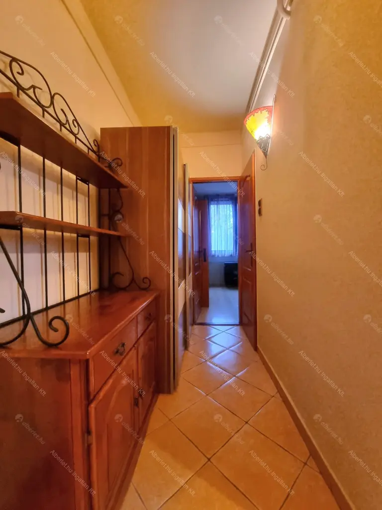 Kiadó albérlet 244000 Ft/hó áron: Budapest, III. kerület  Kalap utca. Mérete: 53 nm, 2 szobás | Alberlet.hu - 6639971