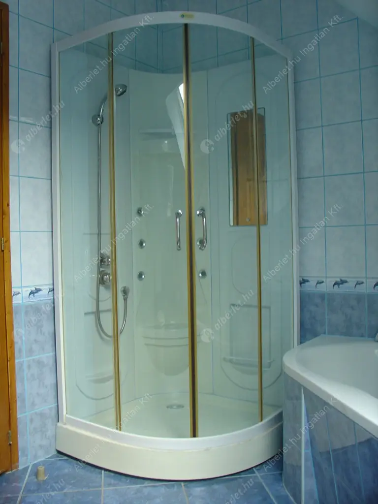 Kiadó albérlet 390000 Ft/hó áron: Budapest, III. kerület  Királyok útja. Mérete: 130 nm, 4 szobás | Alberlet.hu - 6569030