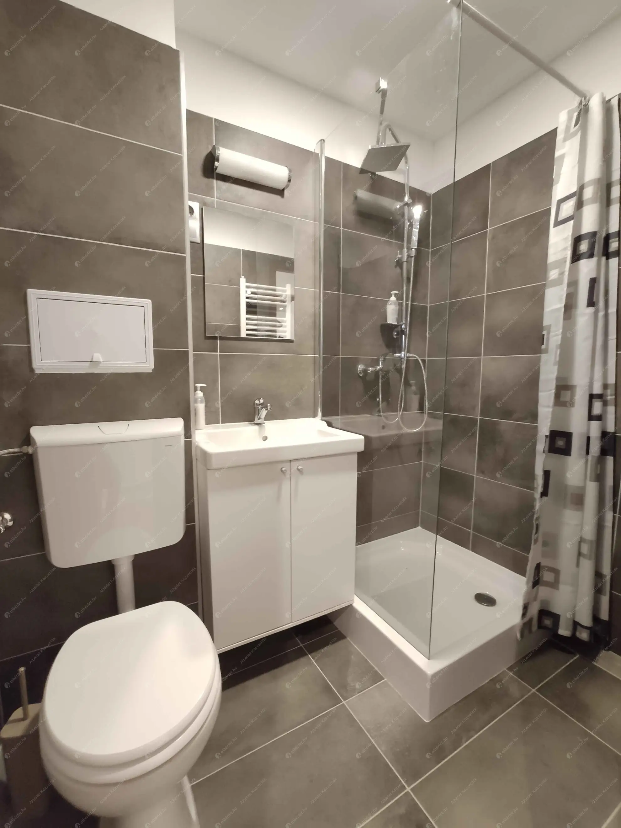 Kiadó albérlet 170000 Ft/hó áron: Budapest, III. kerület  Királyok útja. Mérete: 31 nm, 1 szobás | Alberlet.hu - 6601823