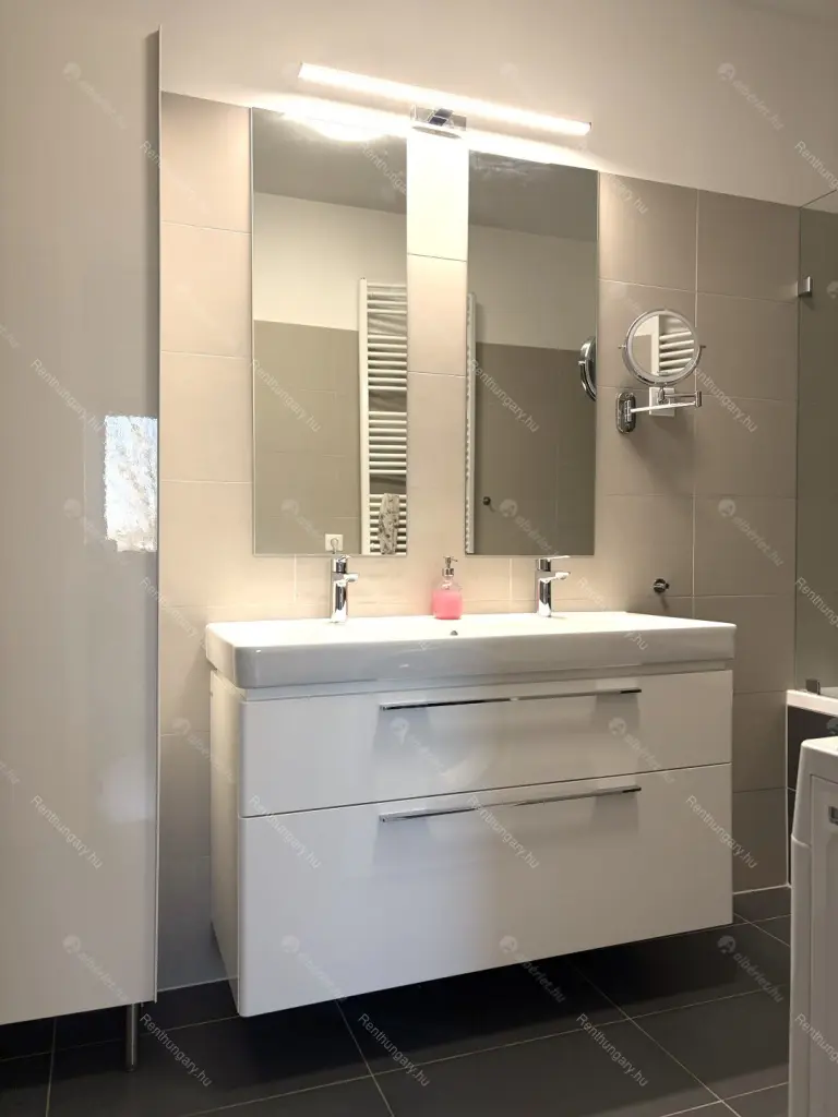 Kiadó albérlet 490000 Ft/hó áron: Budapest, III. kerület  Királyok útja. Mérete: 67 nm, 3 szobás | Alberlet.hu - 6679908