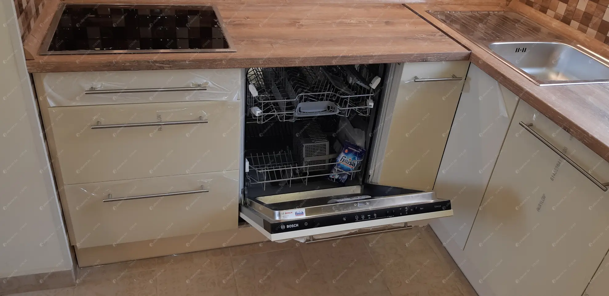 Kiadó albérlet 360000 Ft/hó áron: Budapest, III. kerület  Kiscelli köz. Mérete: 64 nm, 2 szobás | Alberlet.hu - 6579132