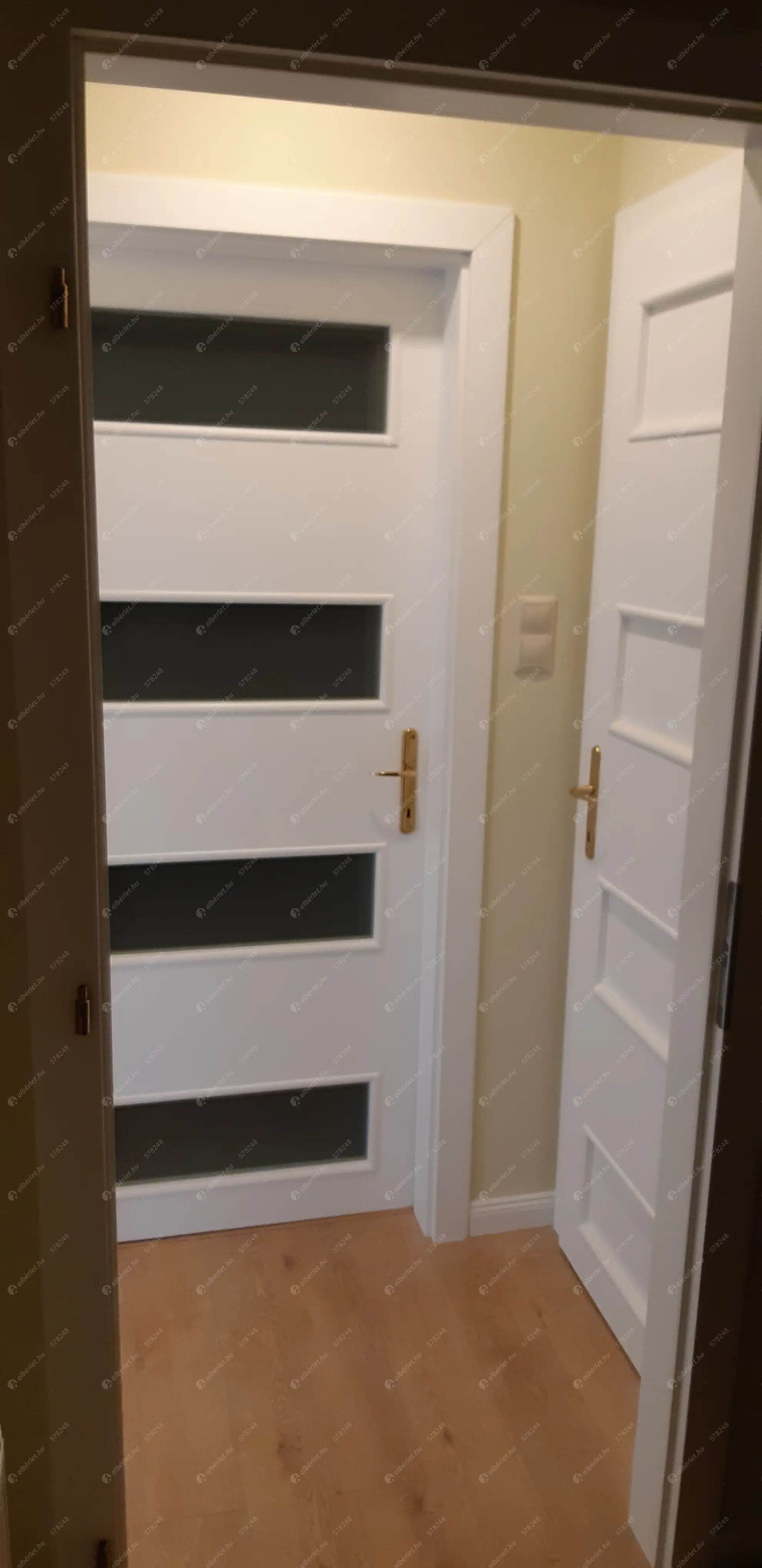 Kiadó albérlet 360000 Ft/hó áron: Budapest, III. kerület  Kiscelli köz. Mérete: 64 nm, 2 szobás | Alberlet.hu - 6579145